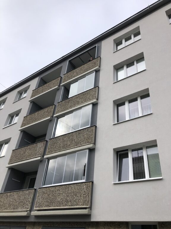 Posuvný bezrámový zasklívací systém Termoglass
